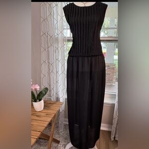 VTG Maggy London Sheath Dress Womens 14 Black Long Pleated Scoop Neck Zip Back